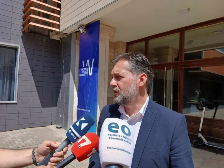 Ceku: Vetevendosje accepte toute décision constitutionnelle