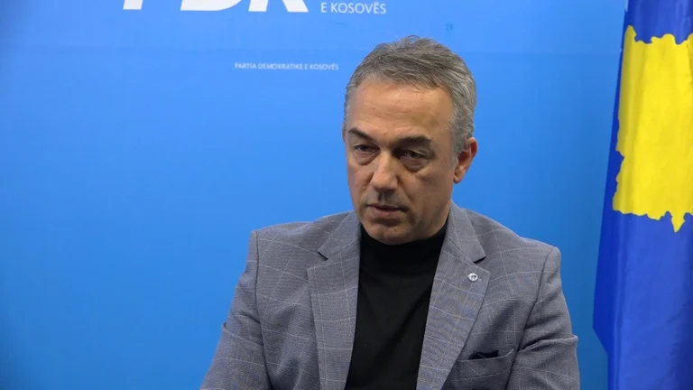 Abdullahu: Qeveria po iu hakmerret qytetarëve që nuk e kanë votuar Vetëvendosjen