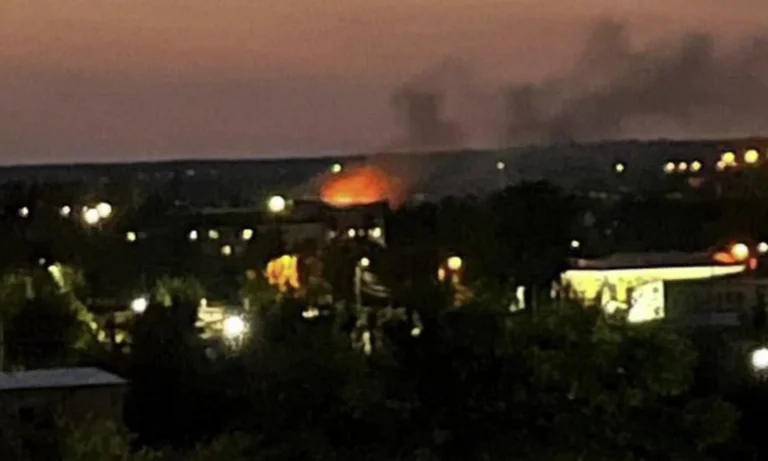 V IDEO/Explosion in Russlands Motorwerk, ein schwer verletzter Mann