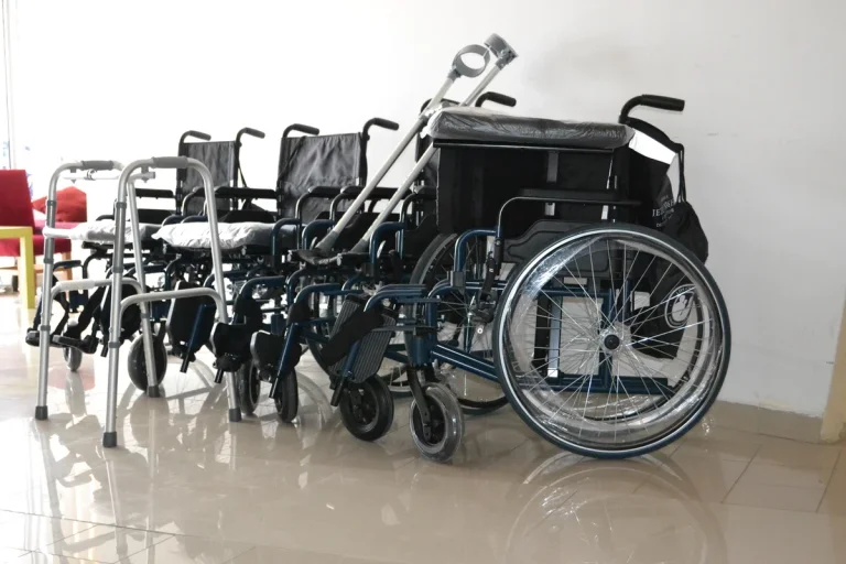 Handikos requires delivery of equipment to paralyzed who were paid 6ml euros