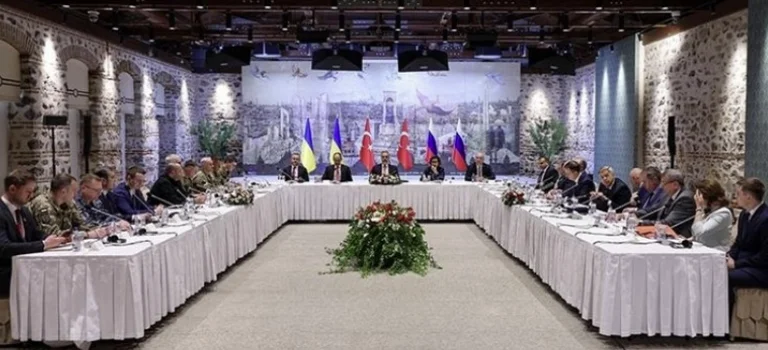 Turkey returns Russia, Ukraine to table, summit held