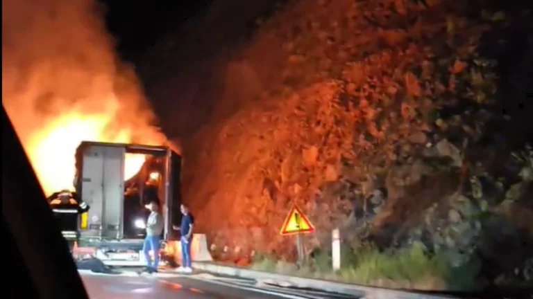 The truck is involved in flames near Calimash ʹ created a column of vehicles