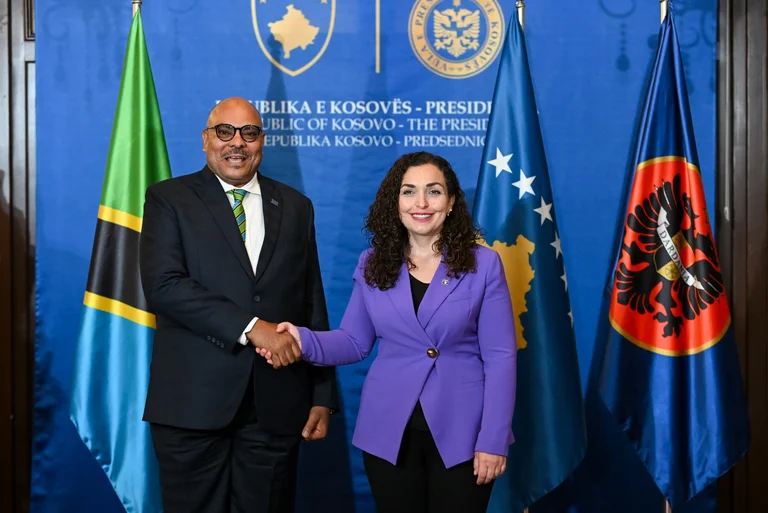 Osmani, griechischer Außenminister Tansanias, spricht von der Stärkung der Beziehungen zwischen Kosovo und afrikanischen Ländern