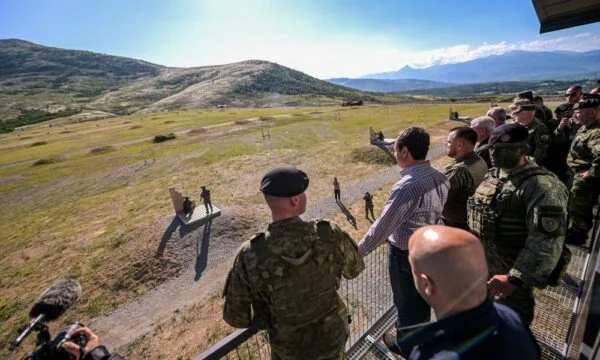 Kurti, Jashari de Macédoine voir les exercices de Dfender Europe 25л KSF témoigne des compétences avec les armées de l'OTAN