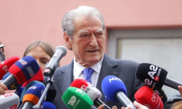 Presentato a SPAK, Berisha legge la nota che ha lasciato al leader SPAK