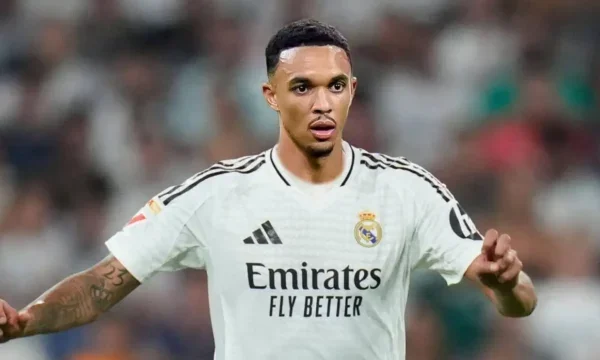Alexander-Arnold será transferido al Real Madrid