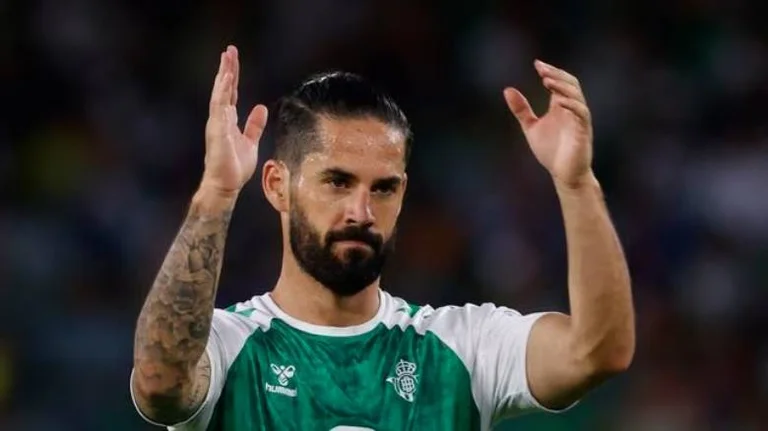 Officiel: Isco annonce le meilleur joueur de la saison en Ligue de Conférence