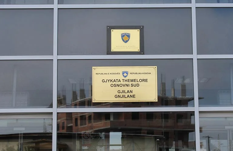 Drogue, violence et danger public deux détenus et sept chefs d'accusation dans les 24 heures suivant les poursuites à Gjilan