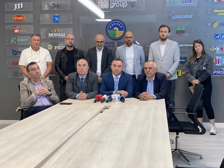 1300 imprese protesta prevista domani per causare il caos a Pristina