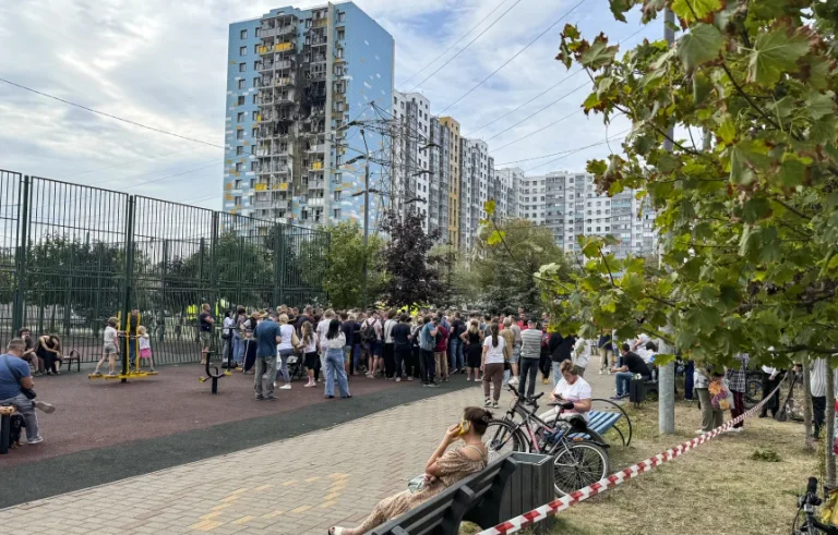 L'Ucraina attacca Mosca, i voli sospesi almeno due aeroporti