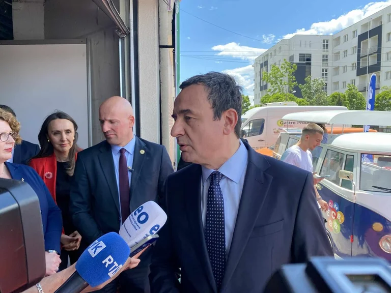 Kurti habla sobre la constitución del Parlamento, dice que Kosovo tiene gobierno