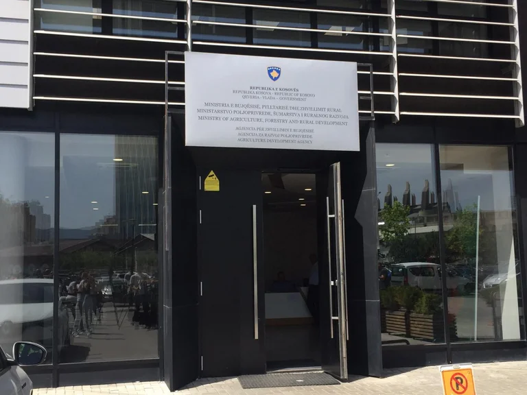 Kosovo Polizeidaten über Überfälle auf den Landwirtschaftsminister