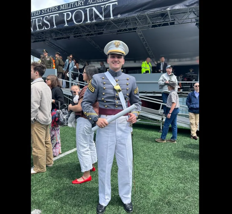 Kadett von Kosovo Absolventen der US Militärakademie West Point