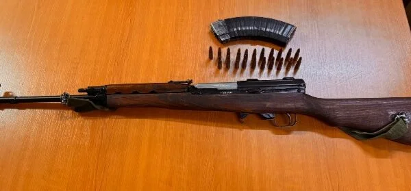 Un 31enne a Ferizaj è stato arrestato, di proprietà di un fucile da 21 giri