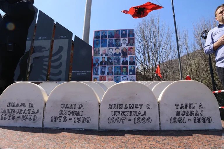 27 ans après le massacre de Lübenic