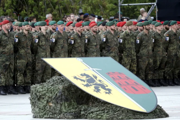 La Germania ha bisogno di 100.000 soldati, piani di restauro del servizio militare obbligatorio