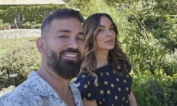 Elvis Pupa actor escapes arrestó a su esposa en Australia