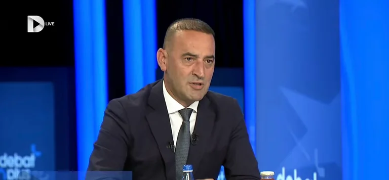 Haradinaj risponde Kurti: Primo Ministro, come falator, è datato dopo 20 anni di spese