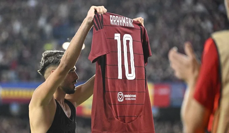 Albion Cantman songe à retourner en Roumanie ?