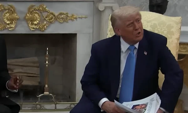 Tensiones en la Oficina Oval, Trump se pone nervioso y expulsa a periodista después de preguntarle sobre el avión donado de Qatar