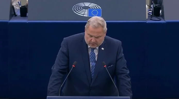 Rapporteur Terras seeks recognition of Kosovo by five Europeans