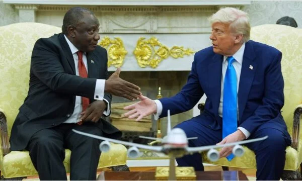 Prochain crash à la Maison Blanche, Trump parle de génocide contre les Blancs en Afrique du Sud, le président de ce pays revient