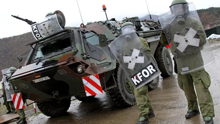 German government extends mandate to Bundeswehr in Kosovo