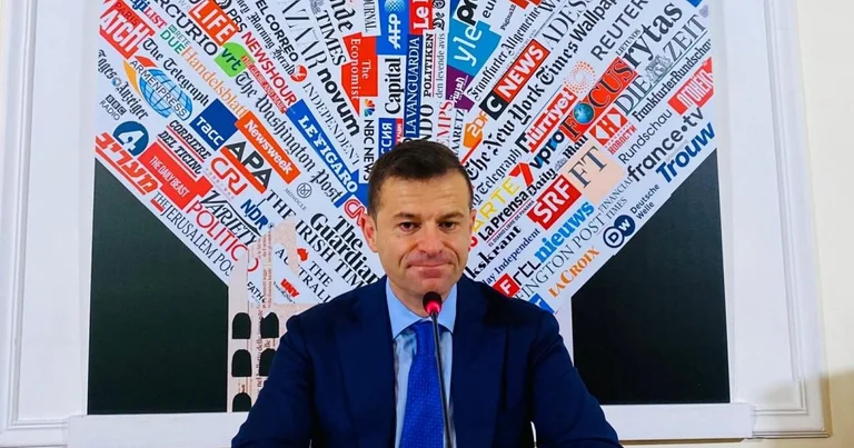 Arrestato come sindaco italiano tasca denaro