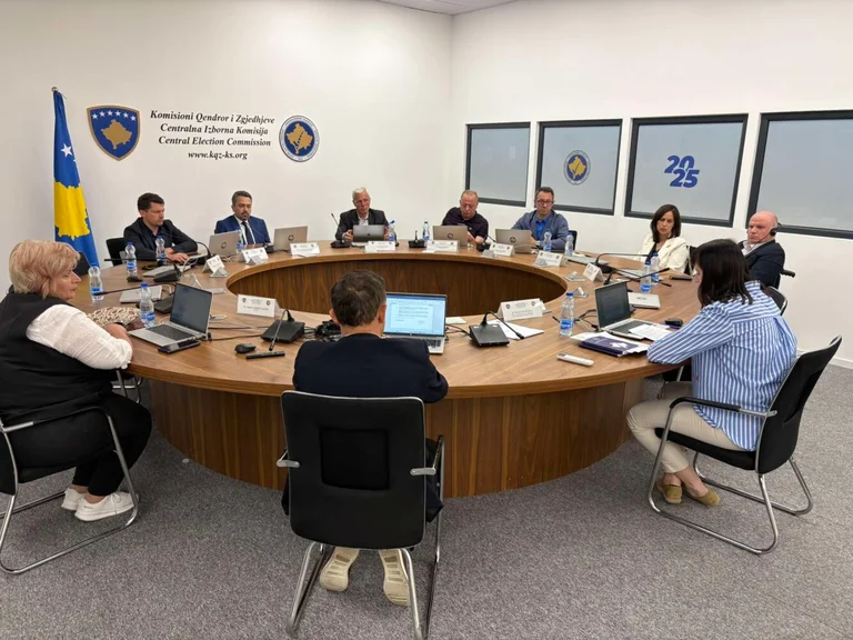 CEC celebra reuniones, este es el programa