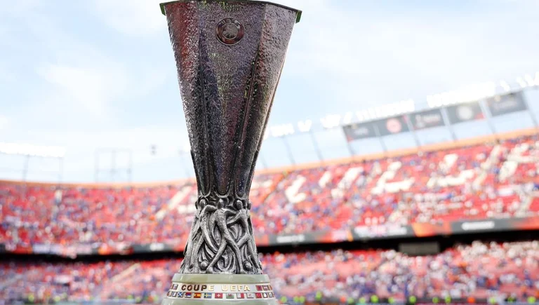 Tonight's U final EFA Europe League, Tottenham é Manchester United