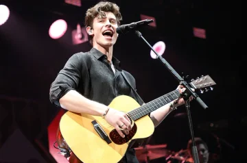 Shawn Mendes vient pour la première fois au Kosovo