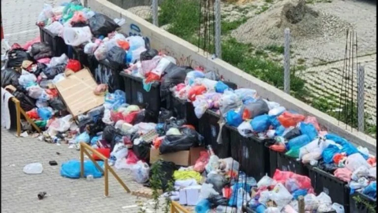 Pristina faces garbage collection IKKPK warns of health consequences
