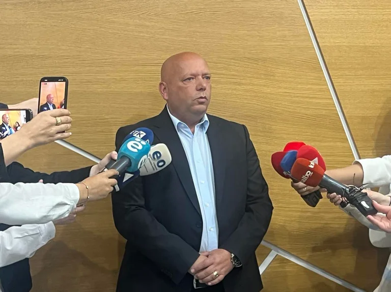 1.5 milioni combinarono il comune di Pristina e “Cleaning±x1> Brestovci: Abbiamo fatto un accordo.