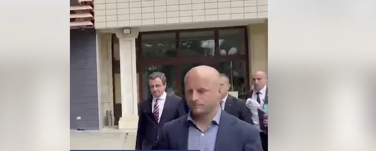 Kurt rompe Albulen Hadziu record: non risponde ai media per più di 18 volte.