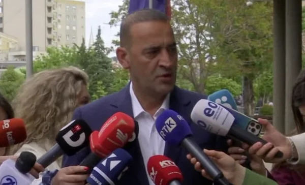 Daut Hardinaj: Kurt aujourd'hui pour réfléchir, nous sommes prêts à voter pour l'Albanais Selimi et Saranda Bogujevcin