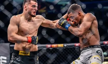 Schwerer Vorfall in MMA, albanischer Sportler nach 100 Streiks in der Arena sofort ins Krankenhaus geschickt