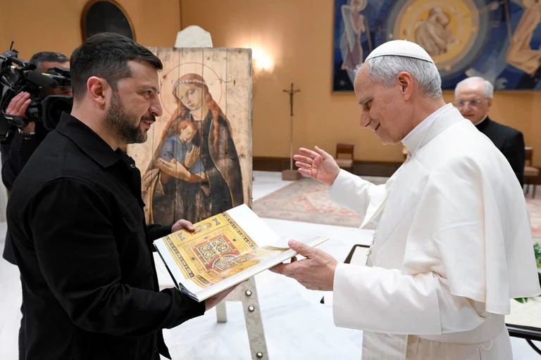 Dies ist das Geschenk Zelensky an den Papst gegeben