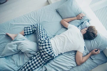 Experts discover: This is the best place to sleep if you have back pain