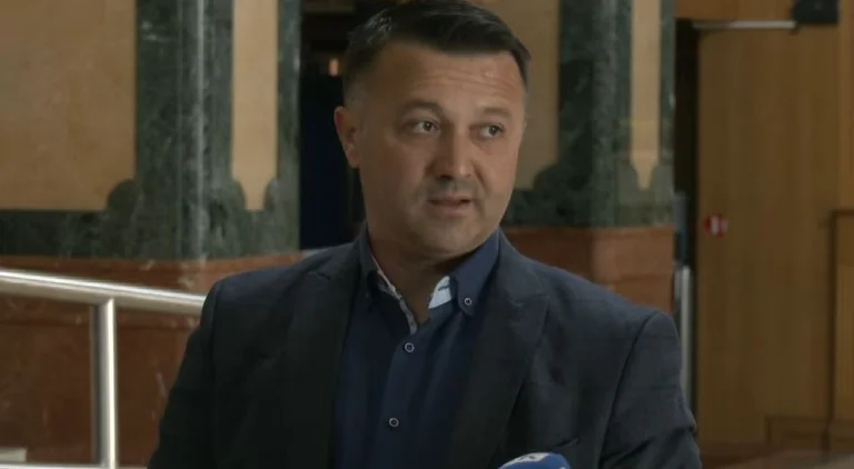Berisha: Votez contre une proposition qui vient voter en cachette