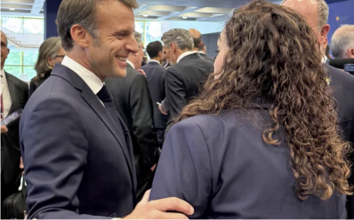 Osman partage les vues du sommet de Tirana alors qu'il parle avec Merz, Macron, Starmer, Erdogan, Kallas et Rutte