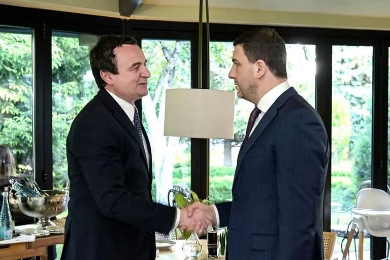 Krasniqi schnitt Kurt ab: Keine Notwendigkeit, mich Briefe zu senden, keine Koalition zwischen uns
