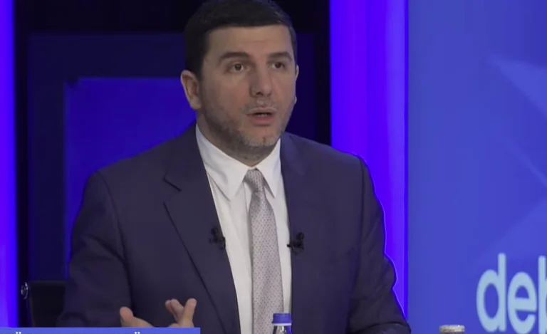 Krasniqi: Je ne comprends pas la dette de Kurt sur Albulen Hadziu