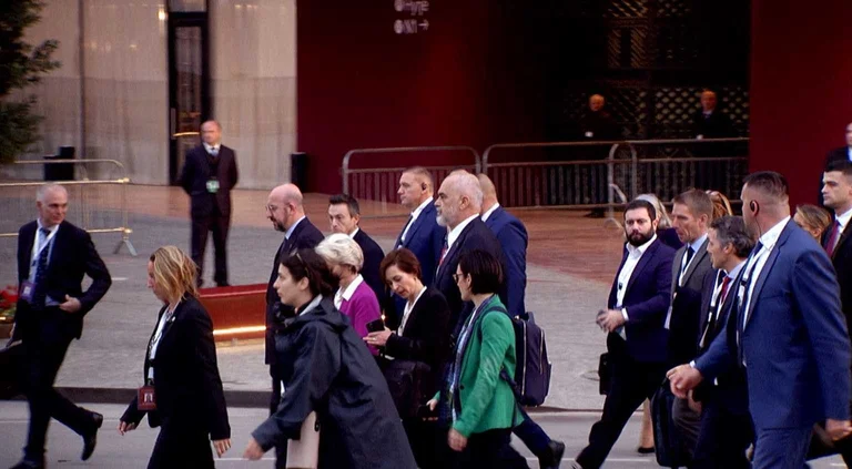 Sommet de Tirana, déclaration du 6 Sommet de la Communauté politique européenne