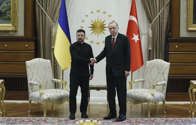 Zelensky: Erdogan reconoce el crimen como parte de Ucrania