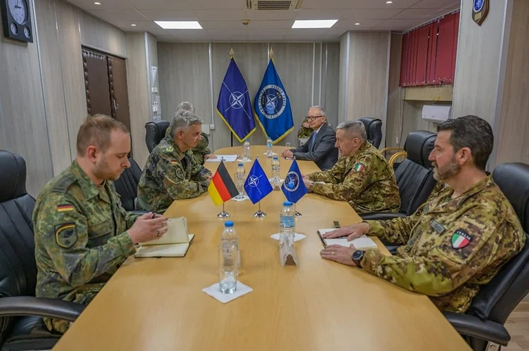 Visite générale allemande de la KFOR, nouvel esprit requis pour le Kosovo- Serbie