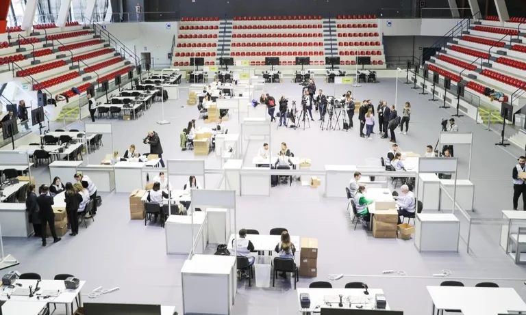 Vote count completes in Albanien, vote count startet