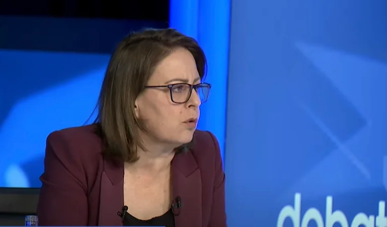 Bajrami: Los diputados de LDK votan a un gobierno de oposición