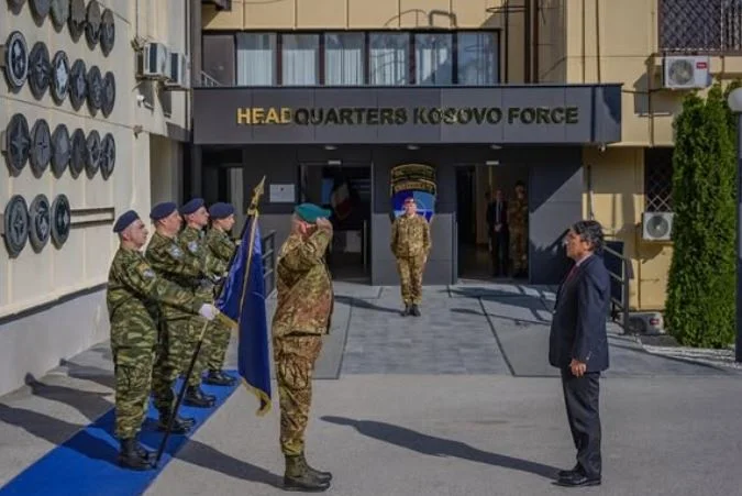 Le commandant de la KFOR attend l'Ambassadeur italien, parler de la situation en matière de sécurité au Kosovo