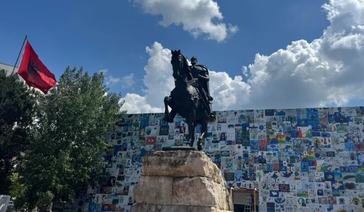Rama contro la protesta di Berisha: tutta l'Europa arriva alla tua piazza, O King.