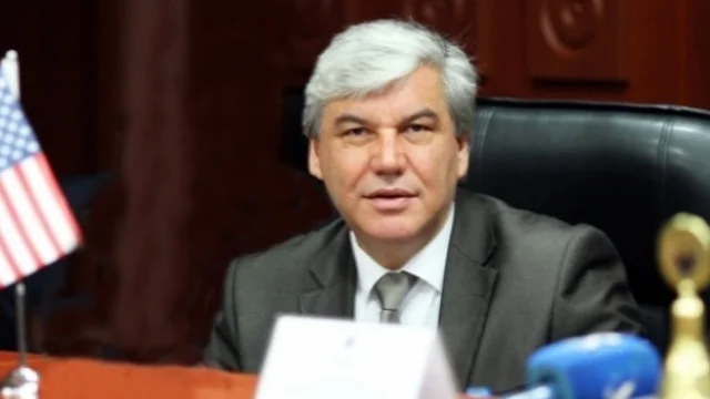 Ish-gjyqtari i Kushtetueses: Albin Kurti mund të kthehet Kryeministër në detyrë